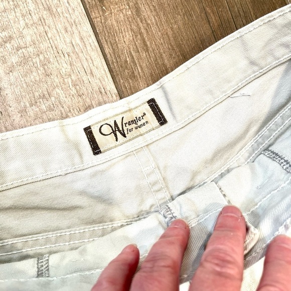 vtg 90 Wrangler High Waist Shorts Size 10 Khaki Beige Mom Wide Leg 100% Cotton - Picture 4 of 6